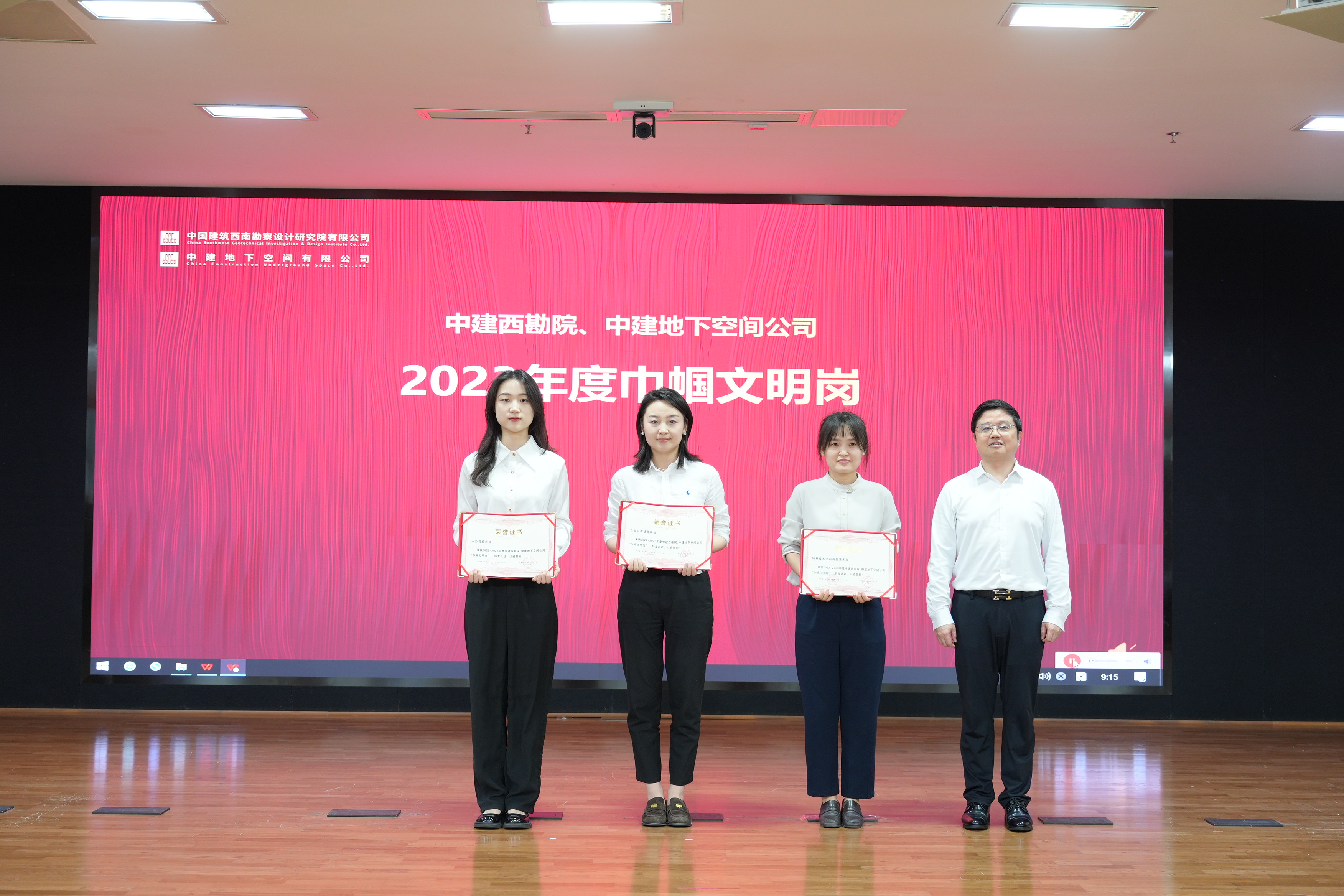 04 巾帼文明岗（3个） DSC00794.JPG