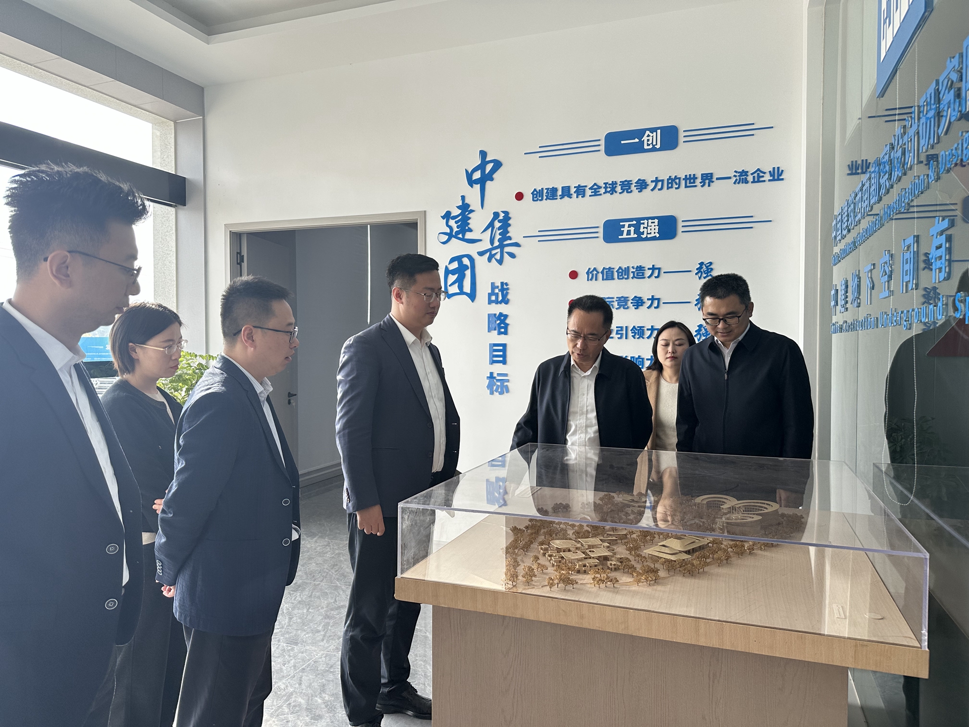 1920- 12月5日，韩杰带班检查会东田园综合体项目307.jpg