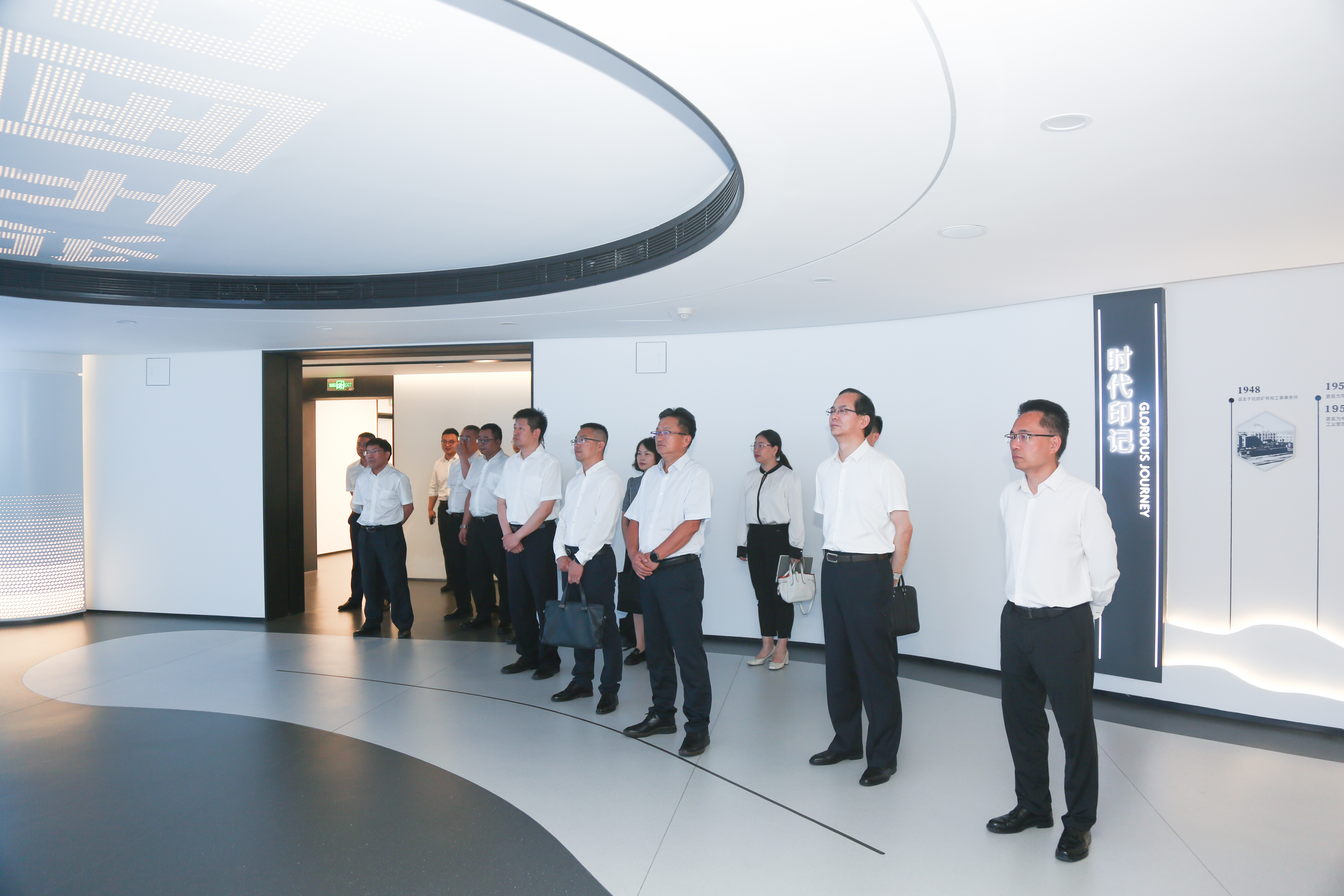 配图 (3)-使用.jpg 配图 (3)-使用.jpg